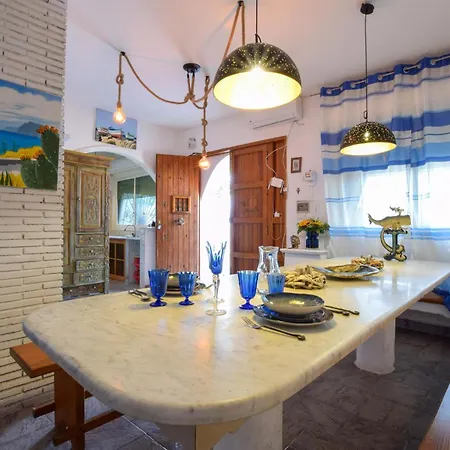3 Bedroom Lovely In *